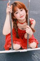 求AI这个骚逼 脱衣 换脸视频都行 这骚逼太好撸了 分享出来一起意淫0