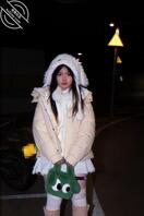 蓝上衣骚紧身裤，我叫胡虹慧你记住，极品臭婊子胡虹慧想被操1