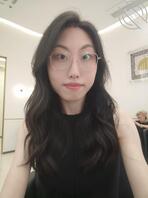 在韶关，教师女友问穿哪套去行之教书会更吸引学生呢0