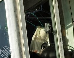 真想把这奶罩拿下来射在上面，想把它顺走，评论区看看你们家人的奶罩。2