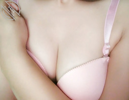 大龄处女反差婊，女儿的嫩逼，等爸爸来开
