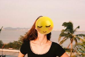 4.同父同母的亲姐姐 说一下最新情况不要着急2