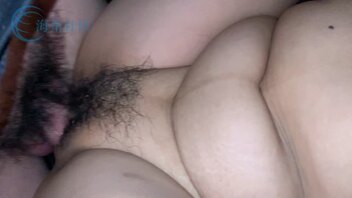 干妈车震丨地下车库的激情