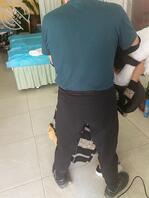 原创(11)回老家了,老妈颈椎病犯了,带她来按摩。。。0