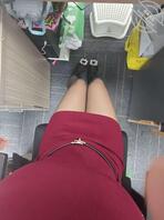 《我的骚货情人》黑丝无内露出