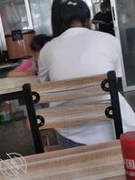 小吃店偶遇少妇0