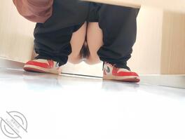 原创厕拍 良家少妇的感觉1