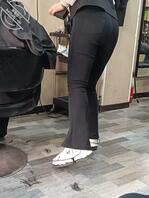 偷拍理发店老板娘大屁股，好像按着屁股后入猛操0