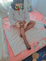 原创!周日操医生胖舅妈,让白胖舅妈穿分体丝袜,内射舅妈发春叫爸爸0