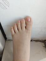 白嫩的光脚丫，玉足，脚趾头