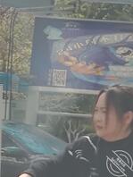 洗车偷拍肥臀牛仔裤熟女0