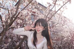 骚宝考上北师范了，怎么给她庆祝一下？2