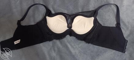 打胶亲姐姐的新胸罩，依旧是黑丝款！！（猜不到姐姐的想法）2