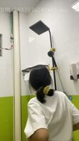 偷拍表妹洗澡