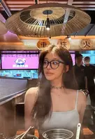 重庆高颜值外唯极品女神曝光，多少男人的白月光却在外唯届玩得风生水起！1