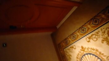 美女饥渴的勾引维修师傅 对白精彩 《上》