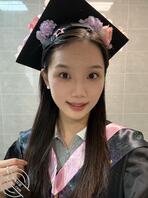 学士服婊子yy，评论区辱骂她无底线2