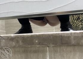 厕拍更新继续！大高跟终于被我抓到了！