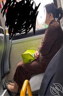 这种穿肉丝的太骚了，冒死偷拍！0