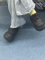 地铁随便拍的白袜2