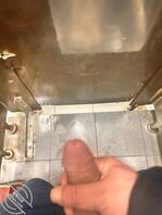 重庆地铁厕所撸射甩子