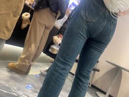 牛仔大屁股肉腿