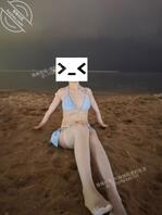 原创大学妹妹同居系列119...骚妹妹在海边摸骚逼0