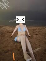 原创大学妹妹同居系列119...骚妹妹在海边摸骚逼1