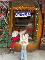 （90）陪女儿逛街随手拍了几张女儿的照片   