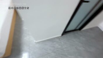 〖真实原创54〗经朋友介绍说一家私人影院有陪看员超级漂亮还可以亲密接触