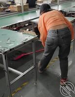 骚逼，脱光衣服等谁呢？2