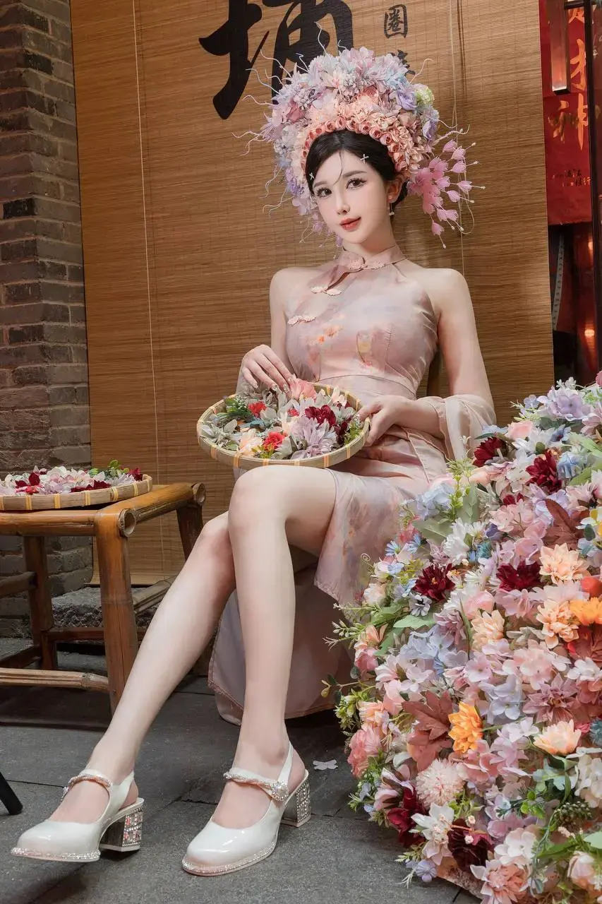 现抖音主播 李丽莎 线下金主爸爸做爱自慰视频