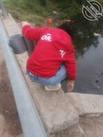 真实乱伦 天气不错和表姐姐夫出来玩 看看表姐这大屁股怎么样1