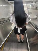 街拍美女大长腿分享2