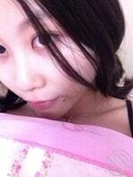 cc师大学生看着一脸清纯羞涩的小女友却极其淫骚，在家中拍摄裸照1