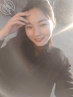 求换脸，想看舅妈穿荷官女郎的衣服，越骚越好，可以转发0