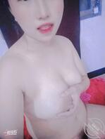 广东的淫荡反差骚货母狗人妻1