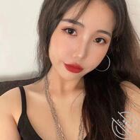 发现爸爸对着我的照片自慰，我也有点想乱伦了，很纠结要怎么办？0