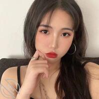 发现爸爸对着我的照片自慰，我也有点想乱伦了，很纠结要怎么办？1