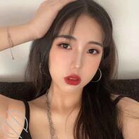 发现爸爸对着我的照片自慰，我也有点想乱伦了，很纠结要怎么办？2