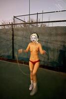 露出17，向快递小哥问个路，发个福利0