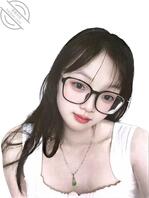 看看是不是同一个人，网上看到的图片，这婊子好像出轨了