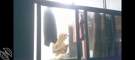 （真实原创）偷拍妈妈洗澡，恋母同好交流1