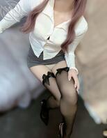 美腿尤物小嫂(27) 小嫂子主动勾引坦白情愫,又是画酣畅淋漓一炮啊!0