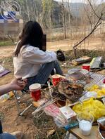 56 兄弟们,我回来了,和发小出去干了个短期工程刚回来!带妹妹出来野餐!1