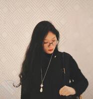 又来啦同事，三八妇女节的自拍2