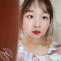 东莞虎门鲁玉秋，小骚逼一个02年的0