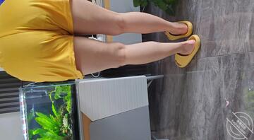 18(上) 禁忌爱人是小姑 我和小姑去逛商场,我们在地下室做了一次(上)1