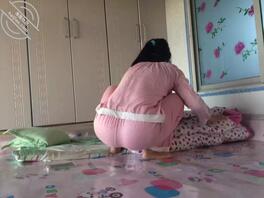 绿母献母日常偷拍岳母把你们的妈妈贡献出来1