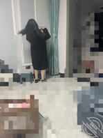 小奶狗的合租日记(4)-听到木子和男朋友视频电话声音,忍不住自撸了一发!2